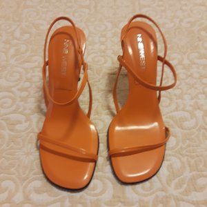 Ladie's Nine West Orange Strappy Heels, Size 5 1/2M, Size 3" Heels, LIKE NEW!